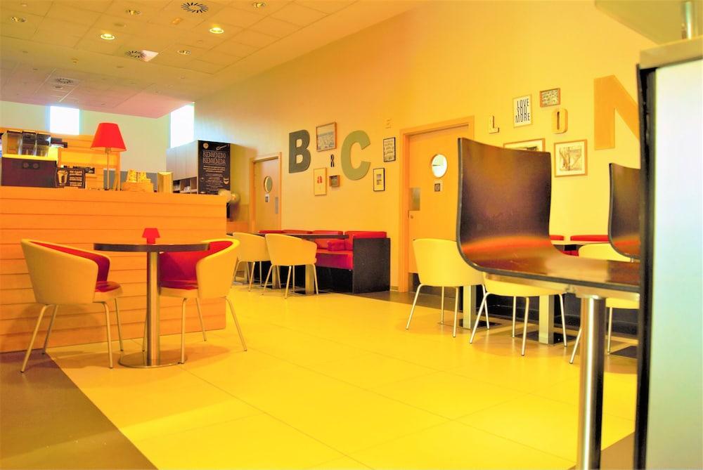 Ibis Barcelona Santa Coloma Hotel Santa Coloma de Gramenet Exterior photo