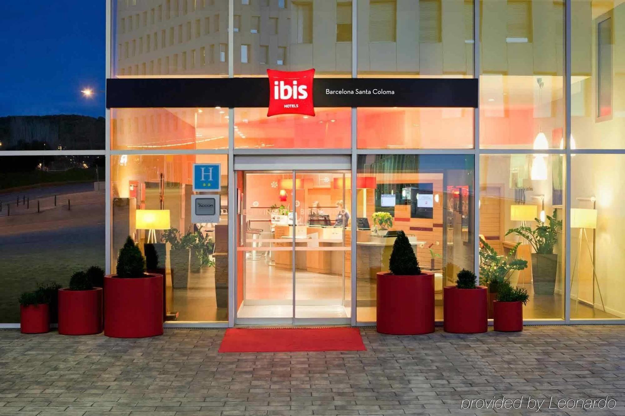 Ibis Barcelona Santa Coloma Hotel Santa Coloma de Gramenet Exterior photo