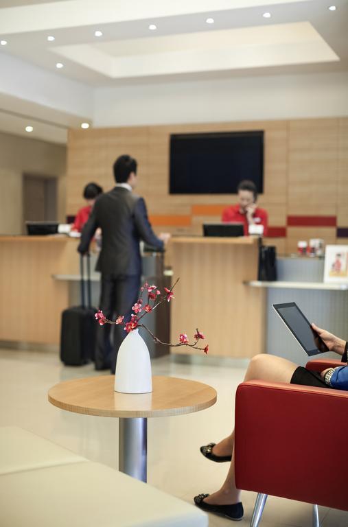 Ibis Barcelona Santa Coloma Hotel Santa Coloma de Gramenet Exterior photo